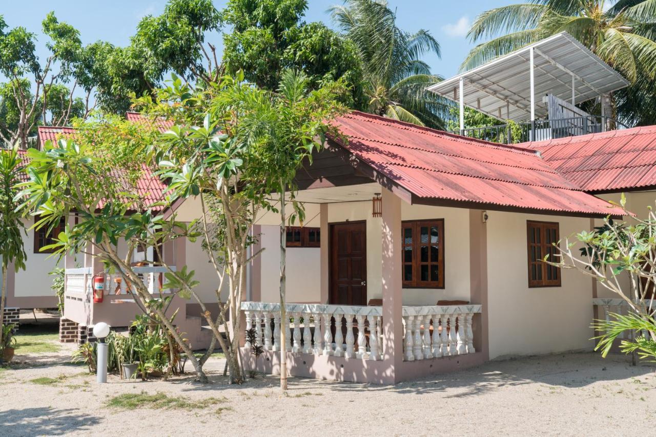 Phangan Lodge Baan Tai Bagian luar foto