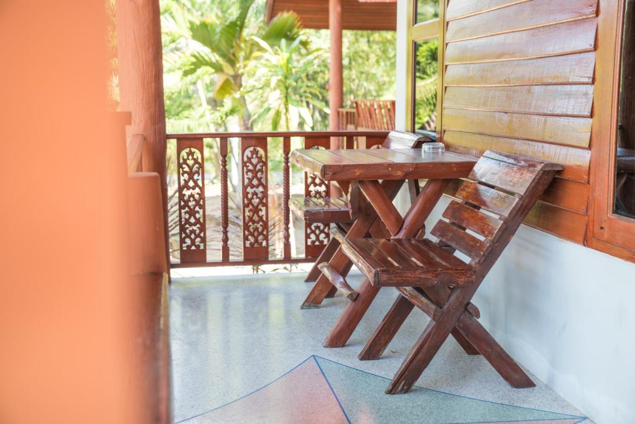 Phangan Lodge Baan Tai Bagian luar foto