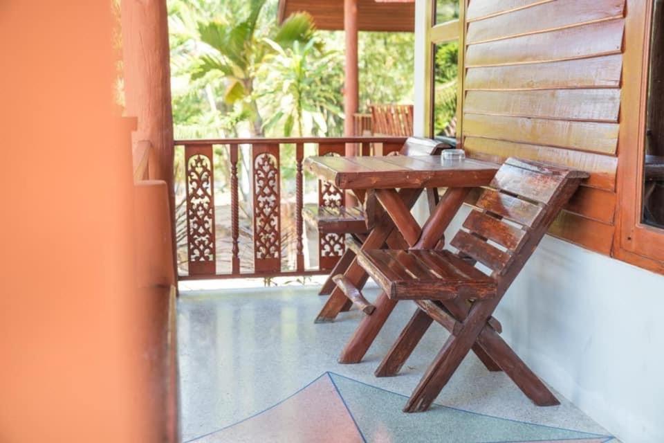 Phangan Lodge Baan Tai Bagian luar foto